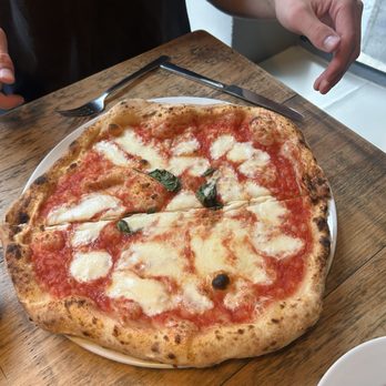 Sano Pizza - Margherita - Pizza Near Me - Temple Bar, D