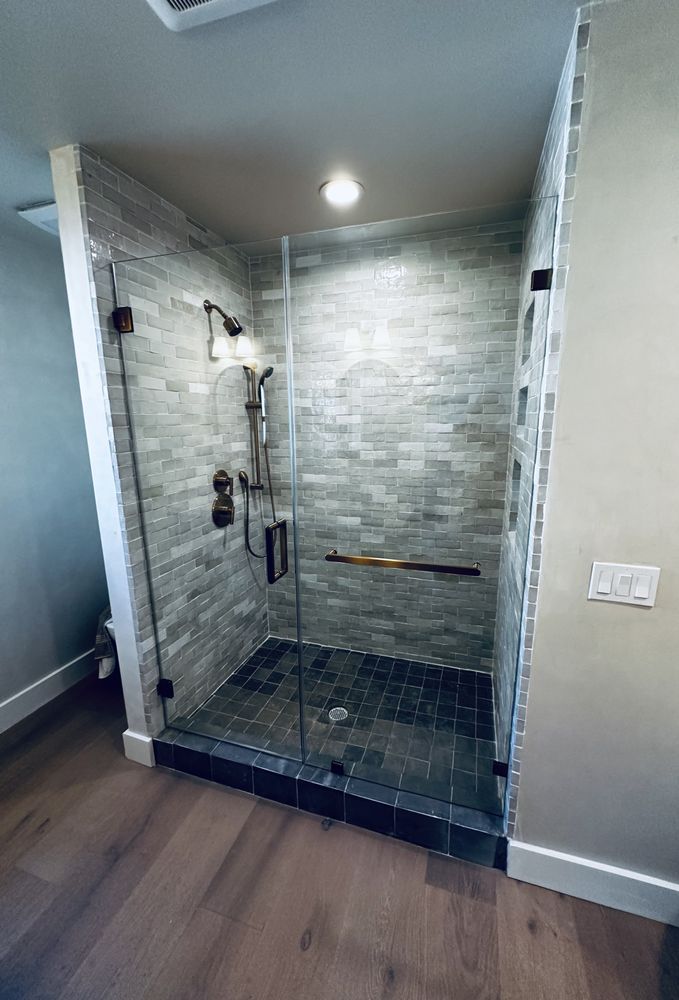 Slide of Artisan & Co.