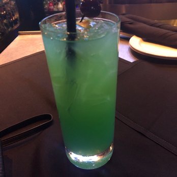 Yard House - Polu Hawaiian - swapped out Tito's for Ocean Blue Vodka - New American Near Me - Honolulu, Hawaii Yard House - Polu Hawaiian - swapped out Tito's for Ocean Blue Vodka - New American Near Me - Honolulu, Hawaii