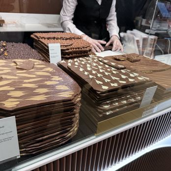 Läderach - Chocolatiers & Shops Near Me - Bellevue, Washington Läderach - Chocolatiers & Shops Near Me - Bellevue, Washington