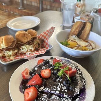 Sue’s Place - IG: EatwithSie | Filipino Ube Pancakes, Sue's Brisket Sliders, & Pork Belly Bowl - Breakfast & Brunch Near Me - Pinole, California Sue’s Place - IG: EatwithSie | Filipino Ube Pancakes, Sue's Brisket Sliders, & Pork Belly Bowl - Breakfast & Brunch Near Me - Pinole, California