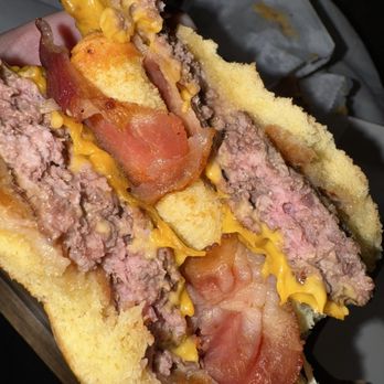 Shake Shack Cedar Hills - Burgers Near Me - Beaverton, Oregon Shake Shack Cedar Hills - Burgers Near Me - Beaverton, Oregon