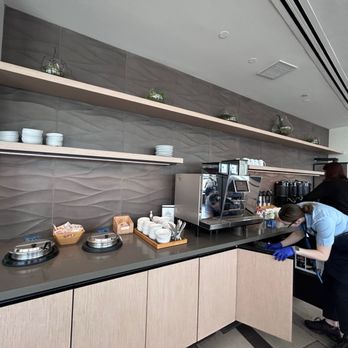 Alaska Lounge - C Concourse - Airport Lounges Near Me - Seattle, Washington