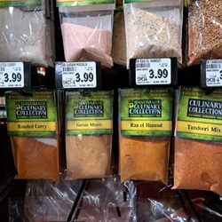 Nugget Markets - Spices include Roasted Curry, Garam Masala, Ras El Hanout, and Tandoori Mix.