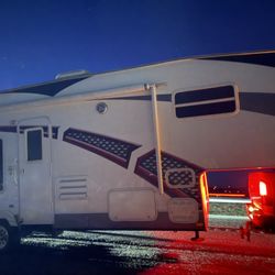Willette's 24-Hour Towing & Recovery - Large rv