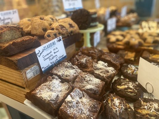 Claudine Artisan Kitchen & Bakeshop by null