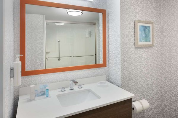 Hampton Inn & Suites Myrtle Beach/Oceanfront by null