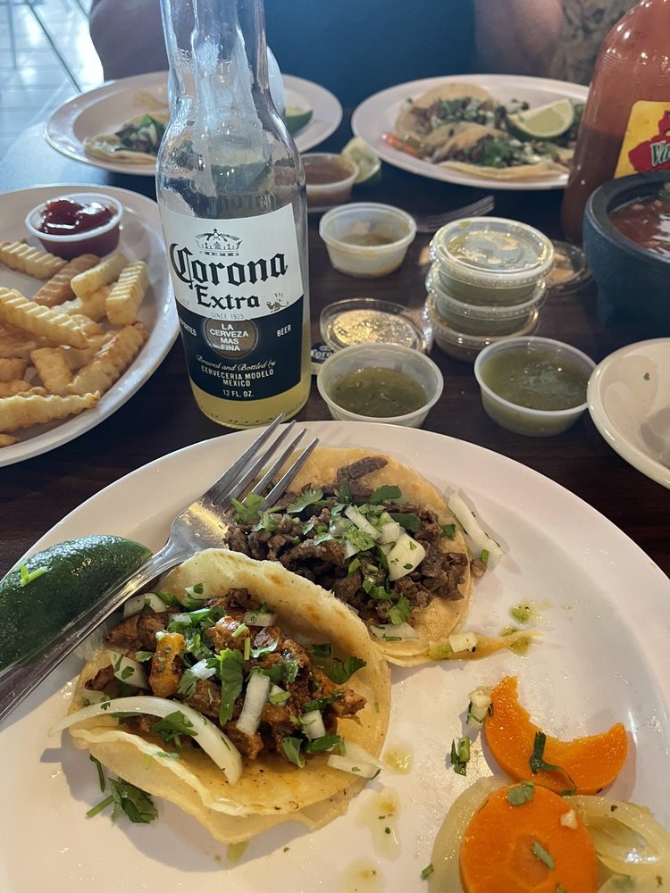 Taqueria Los Olivos Logo