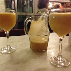 Restaurante Vegetariano Social Club - Passionfruit and ginger and mate juice.