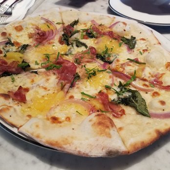 PizzaExpress - Hawaiian pizza at the airport - Italian Near Me - Hong Kong, HK PizzaExpress - Hawaiian pizza at the airport - Italian Near Me - Hong Kong, HK