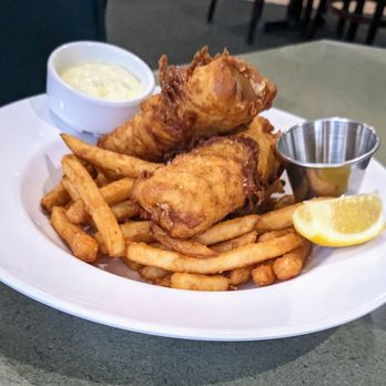 That Dam Place - Fishin chips - American Near Me - Folsom, California That Dam Place - Fishin chips - American Near Me - Folsom, California