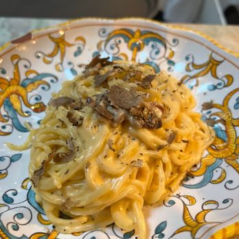 Villa Capri - Italian Near Me - Madrid, M Villa Capri - Italian Near Me - Madrid, M