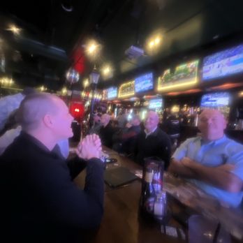 Mad Dogs British Pub - Pubs Near Me - San Antonio, Texas