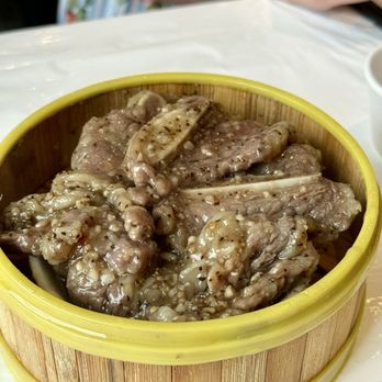 Rol San - beef short-ribs in black pepper sauce - Dim Sum Near Me - Toronto, Ontario Rol San - beef short-ribs in black pepper sauce - Dim Sum Near Me - Toronto, Ontario
