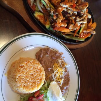 Freppe's Tex Mex - Chicken Fajitas with Mild Salsa - Tex-Mex Near Me - Plainfield, New Jersey