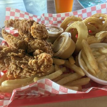 Champy's Famous Fried Chicken - 3 Fried Chicken Tender Plate - Southern Near Me - Muscle Shoals, Alabama