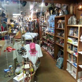 Palomar Mountain General Store - Grocery Near Me - Palomar Mountain, California