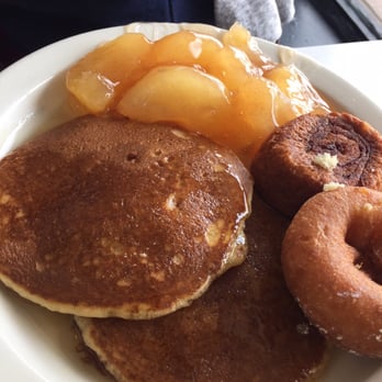 Mammy's Kitchen - Pancakes, donut, and glazed apples. - Diners Near Me - Myrtle Beach, South Carolina