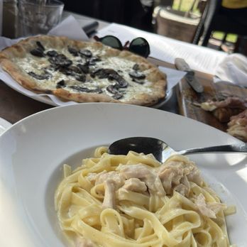 Cecco Ristorante - Alfredo chicken - Italian Near Me - Solvang, California