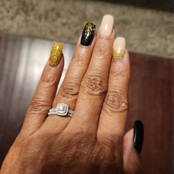 M'Stella Nail Bar - New Year Nails