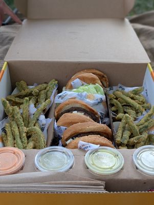 The Habit Burger Grill by null