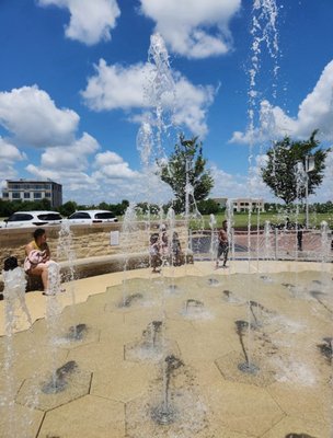 Fountains at Gateway by null