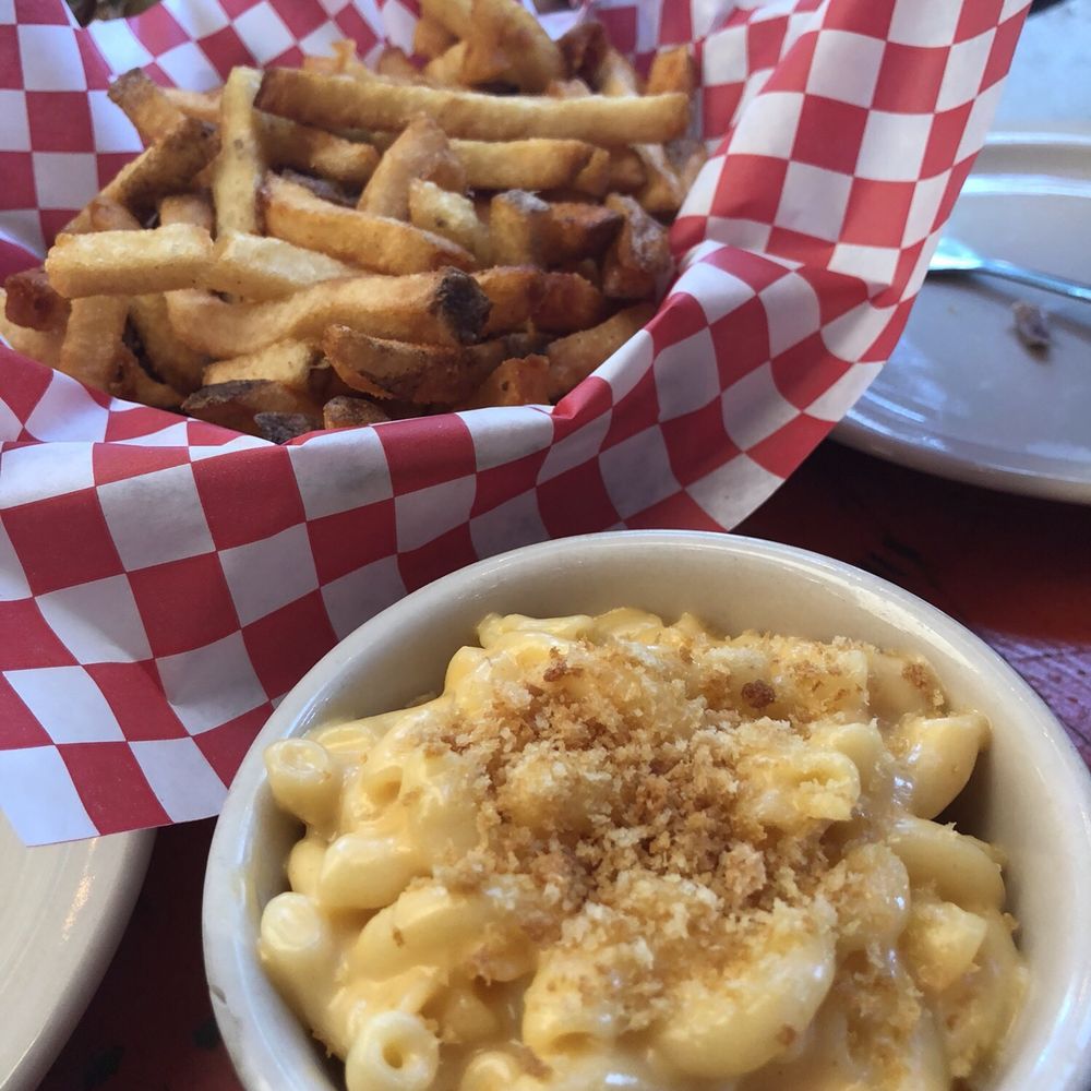 Lucy's Fried Chicken - Mac n cheese and seasoned fries - New American Near Me - Austin, Texas Lucy's Fried Chicken - Mac n cheese and seasoned fries - New American Near Me - Austin, Texas