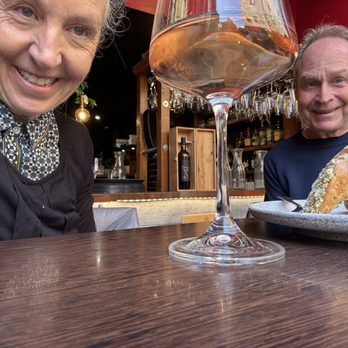 Veeno - Rose w cannoli - Wine Bars Near Me - Edinburgh, EDH