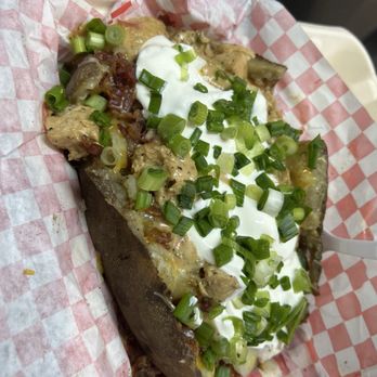 Everything Baked Potatoes - Food Stands Near Me - Puyallup, Washington