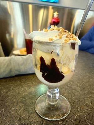 Cafe Manhattan by null