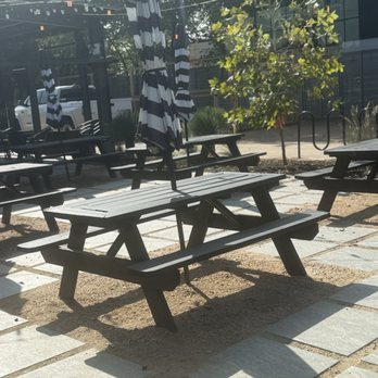 Churchrow Tejas Bbq - Barbeque Near Me - Austin, Texas