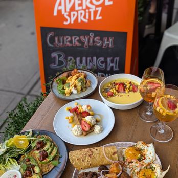 Curryish Tavern - Indian Near Me - Toronto, Ontario
