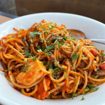 Evviva Trattoria - Pizza Near Me - Wrentham, Massachusetts