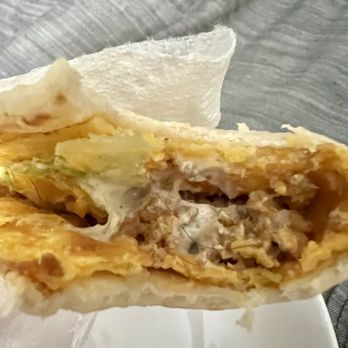 Taco Bell - Hair in Beefy Melt Burrito - Fast Food Near Me - Tustin, California