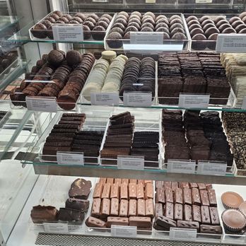 Rocky Mountain Chocolate Factory - Chocolatiers & Shops Near Me - Denver, Colorado Rocky Mountain Chocolate Factory - Chocolatiers & Shops Near Me - Denver, Colorado