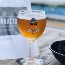 La Internacional Cerveceria - Leffe Abby Blonde!