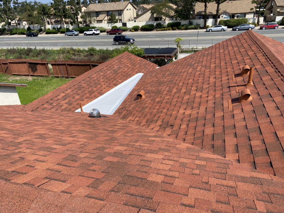 Slide of R&J Roofing