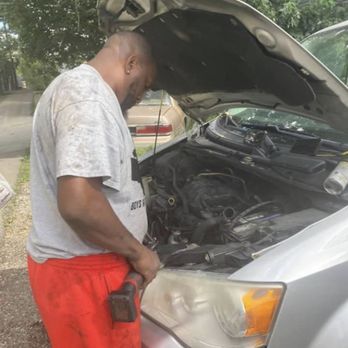 Taggart Mobile Mechanic - Mechanic working - Auto Repair Near Me - Pittsburgh, Pennsylvania Taggart Mobile Mechanic - Mechanic working - Auto Repair Near Me - Pittsburgh, Pennsylvania
