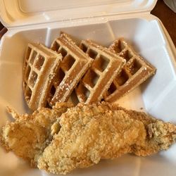 Belle's Kitchen - Chicken and waffles