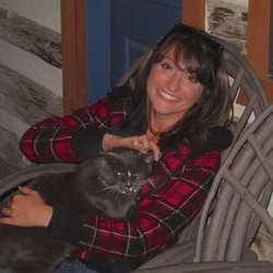 Cottonwood Meadow Lodge - Keke, the cat, welcomed us upon our arrival