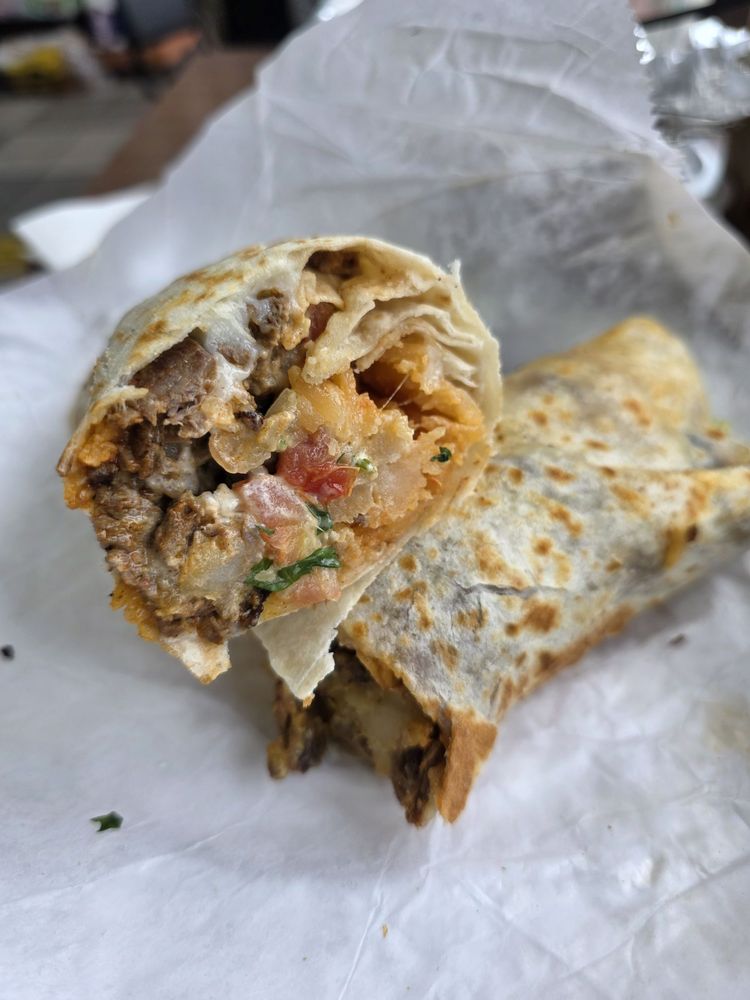 Food from Taqueria El Cabrito