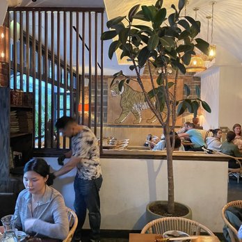 The Tyger - Inside - Cocktail Bars Near Me - New York, New York