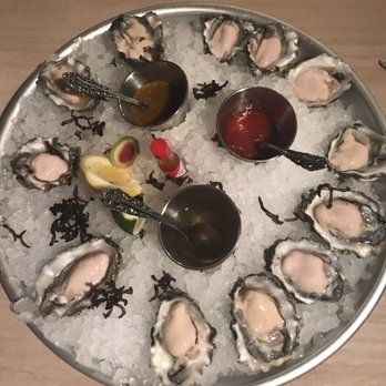 Herringbone Waikiki - FRESH oysters from WA - Seafood Near Me - Honolulu, Hawaii