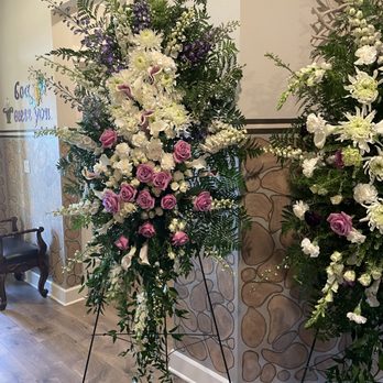 Florals By Dina - Floral Designers Near Me