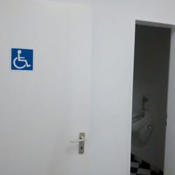 Gandhi - Ja sogar behinderten gerechte Toiletten gibt es hier