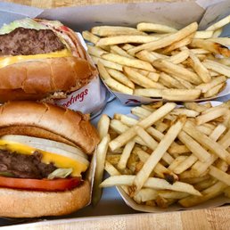 Cheeseburgers with fries