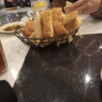 Galo's Italian Grill - Garlic Bread - Italian Near Me - Richmond, Indiana