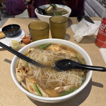 Ginger Restaurant - Grilled chicken pho - Vietnamese Near Me - Toronto, Ontario Ginger Restaurant - Grilled chicken pho - Vietnamese Near Me - Toronto, Ontario