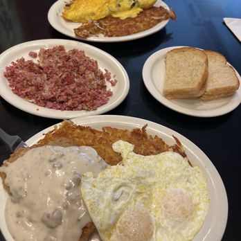 Russell's - American Near Me - Pasadena, California
