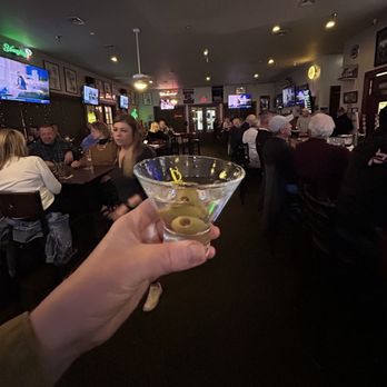 Putter's Pub - Martini - Dive Bars Near Me - North Myrtle Beach, South Carolina Putter's Pub - Martini - Dive Bars Near Me - North Myrtle Beach, South Carolina